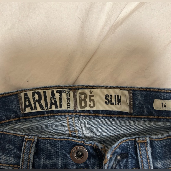 Ariat boys jeans
B5 Slim
Size 14 - Picture 4 of 4